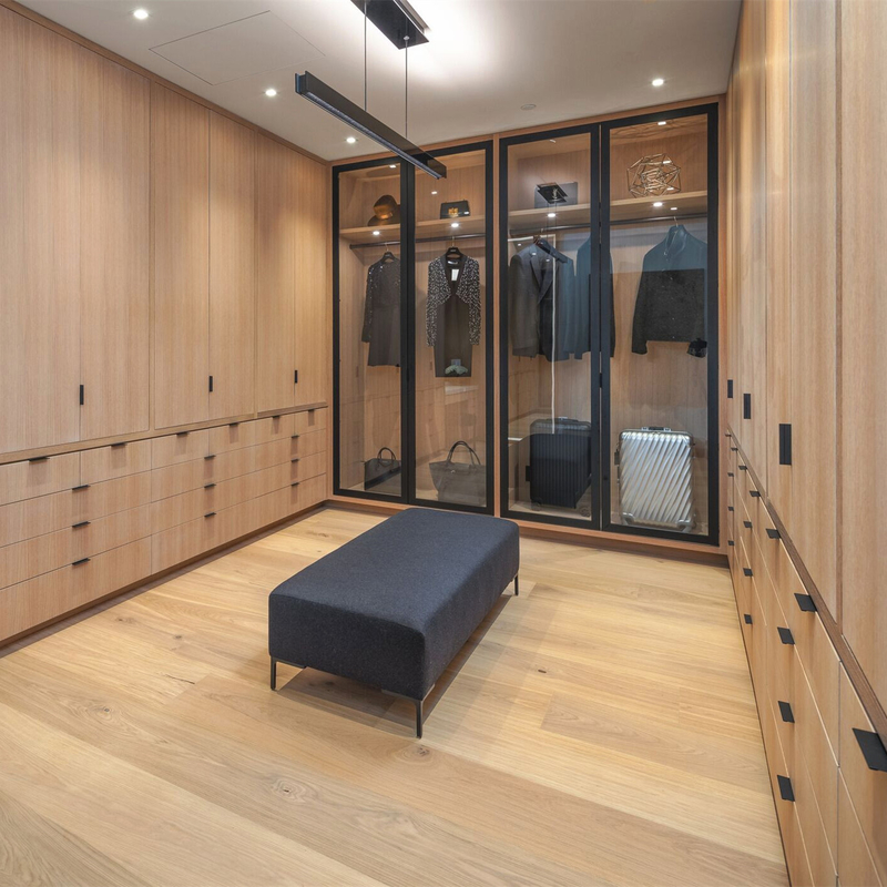 Modern Home Beżowo-szara melamina Spacer w szafie Szklane drzwi do garderoby